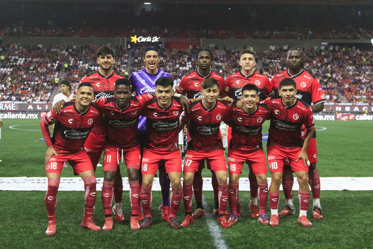  Xolos y Chivas empataron a tres goles en el Caliente. 