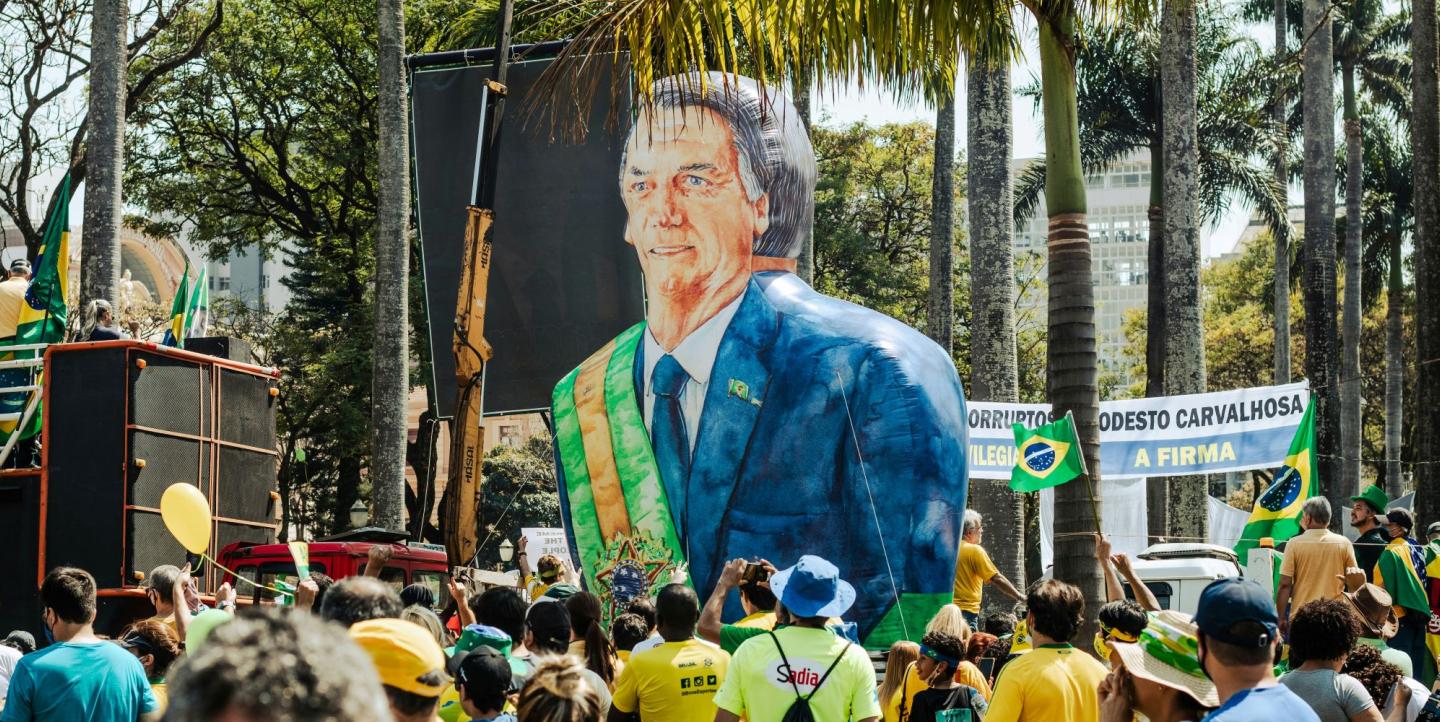 Así contribuyeron los medios brasileños al ascenso de la extrema derecha