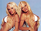 pamela anderson (69)